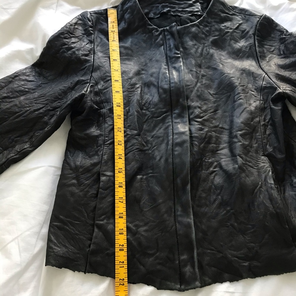 Hand distressed leather jacket - Picture 4 of 8